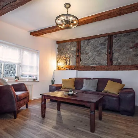 Gesindehaus Nyaraló